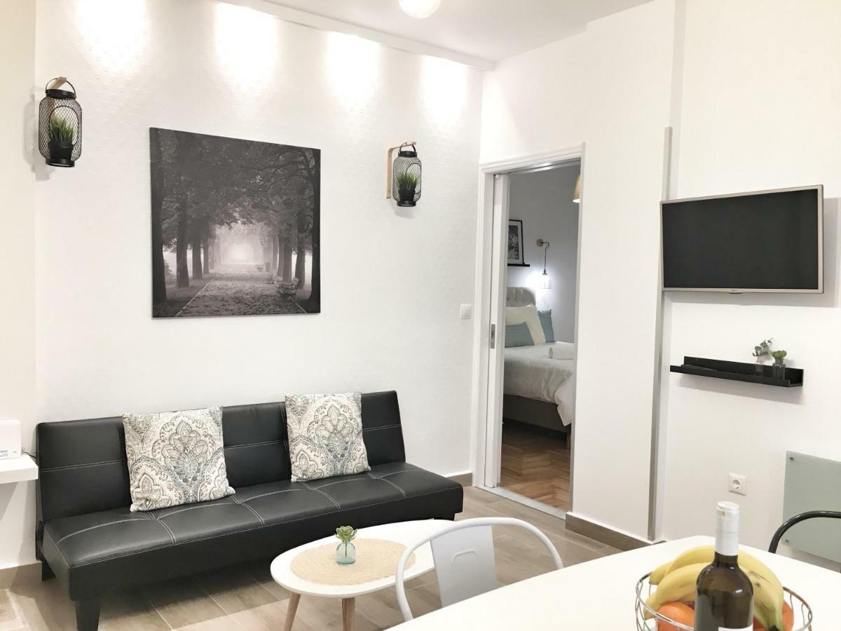 Athina Apartments Atenas Exterior foto